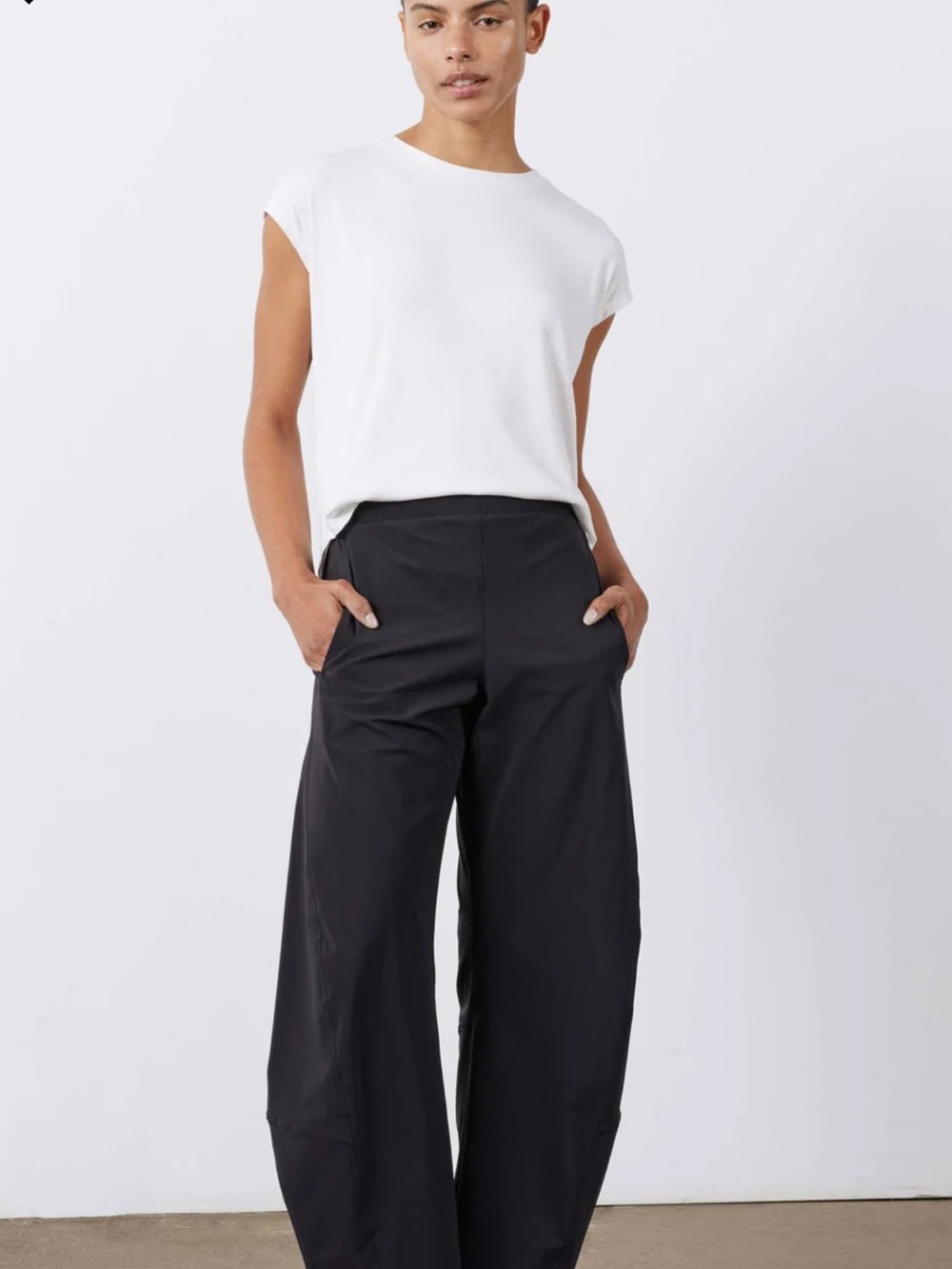 Ruti The Long On The Loose Work Black Pants Barrel-Leg Size 16